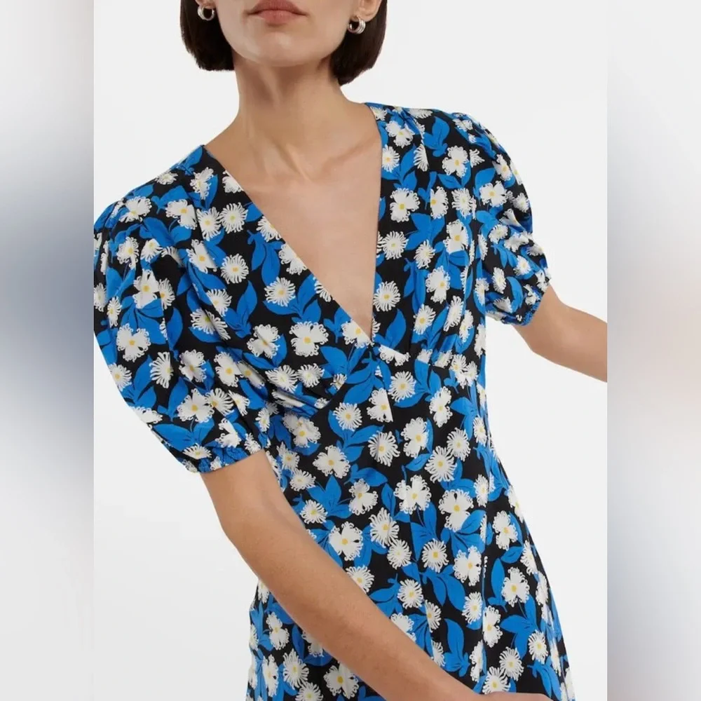 🆕🔖 Staud ✨ Mini Milla Dress ✨White Acid Floral Print ✨ Size 14 ✨ NWT!! - Picture 6 of 14